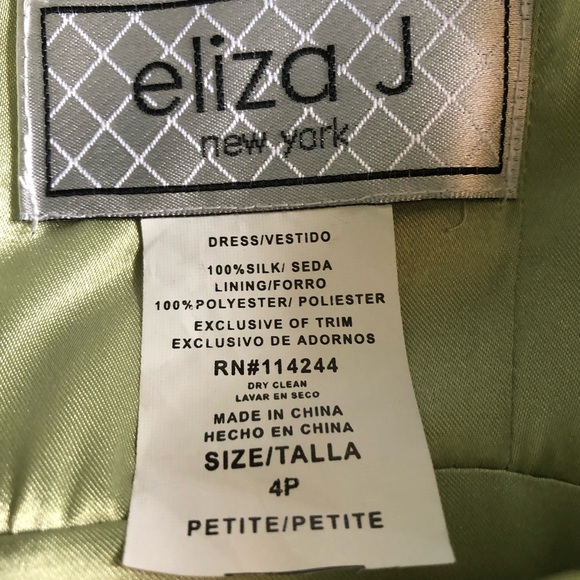 Dress - Picture 4 of 4